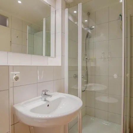 Haus-sylter-welle-5-49-ob * Vesterland