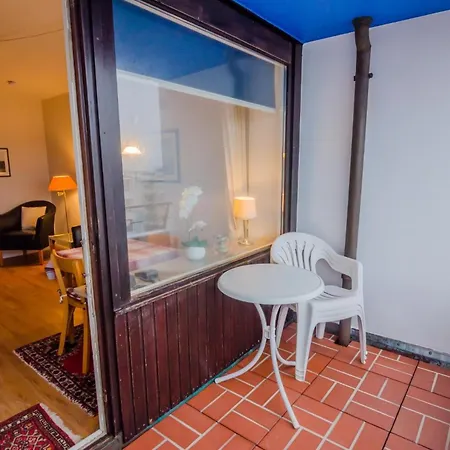 Haus-sylter-welle-5-49-ob * Vesterland